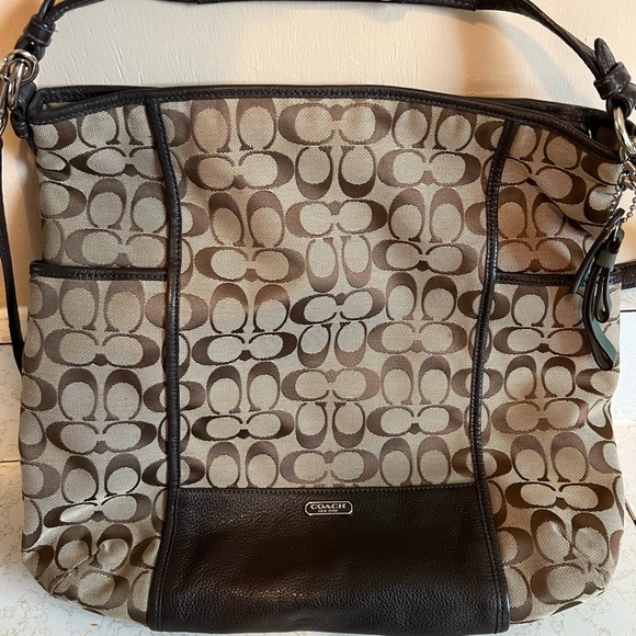 Coach canvas and leather shoulder tote - Picture 1 of 5